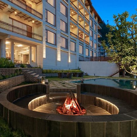 Alokik Resort- Pure Veg Manāli Kültér fotó